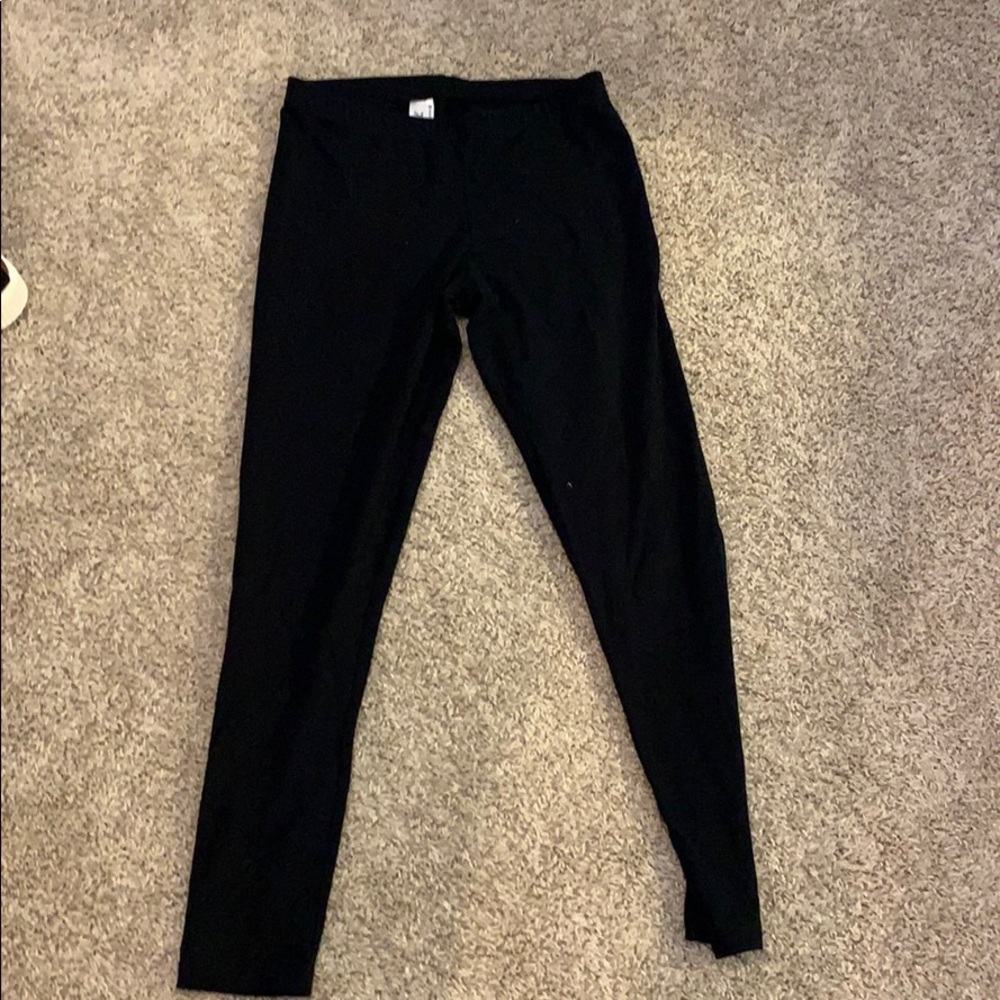 Black leggings